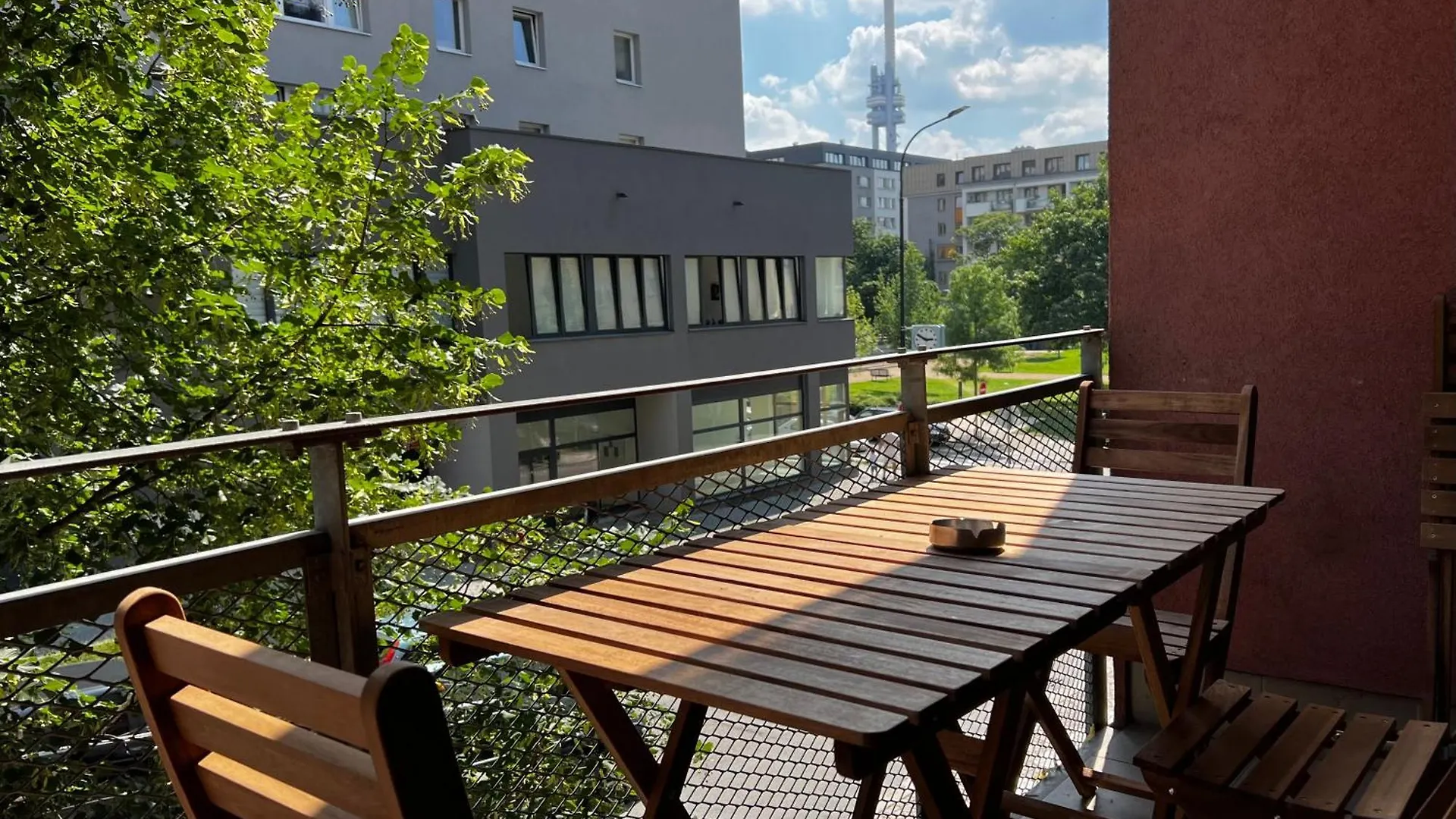 B New Apartment, Free Parking, Close To The Center Prague